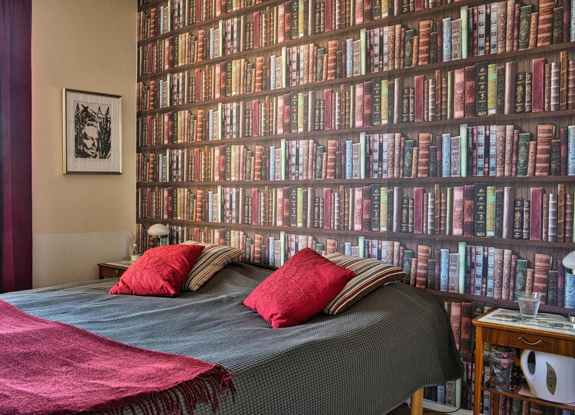 Bed And Books Pa Oesterlens Gaesthaerbaerge Glemminge Esterno foto